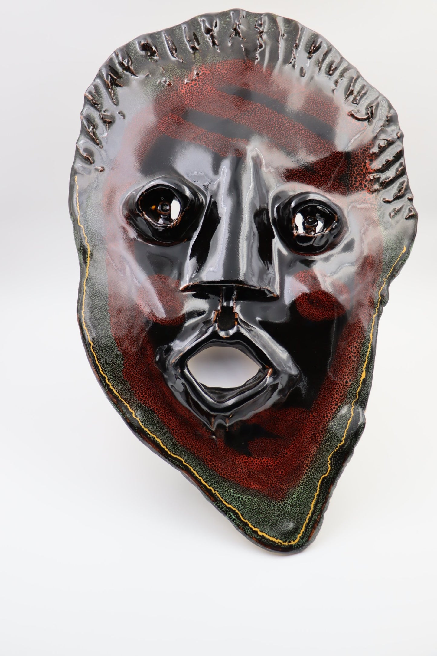 Mask (6700ZZ_164), Louis Mulcahy Pottery