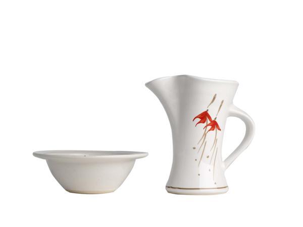 Jug & Sugar Bowl (109E Dearg)