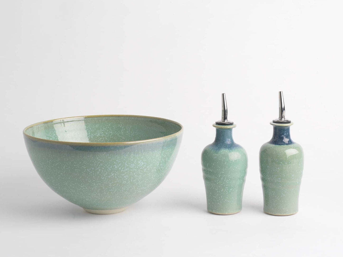 Salad Bowl and Set of Oil/Vinegar Pourers (129B/137Fx2), Louis Mulcahy Pottery