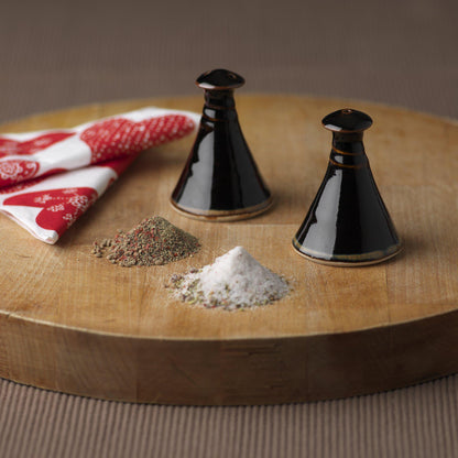Cone Salt & Pepper Set (139E), Louis Mulcahy Pottery