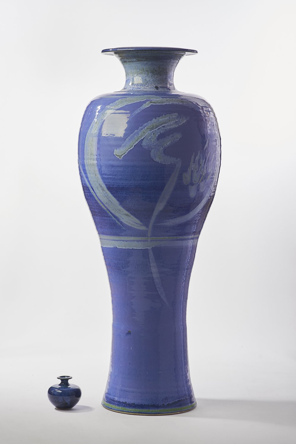 Large Urn (615DBL_199), Louis Mulcahy Pottery
