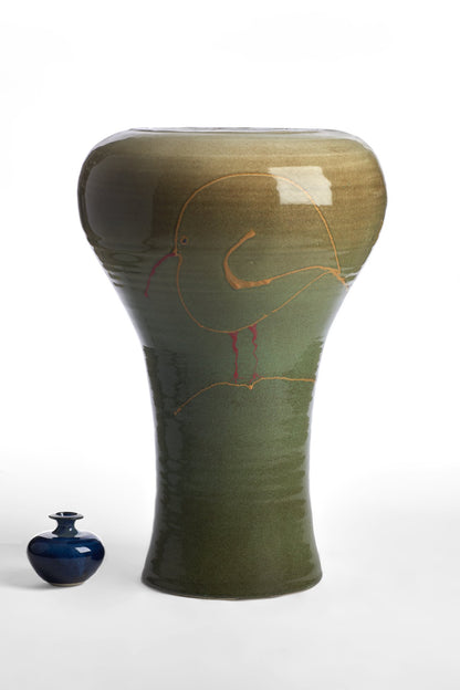 Large Urn  (615BZZ3_120)