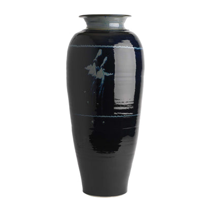 Medium Straight Urn (615M), Louis Mulcahy Pottery