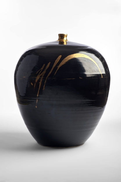 Large Urn  (645DTN_125)