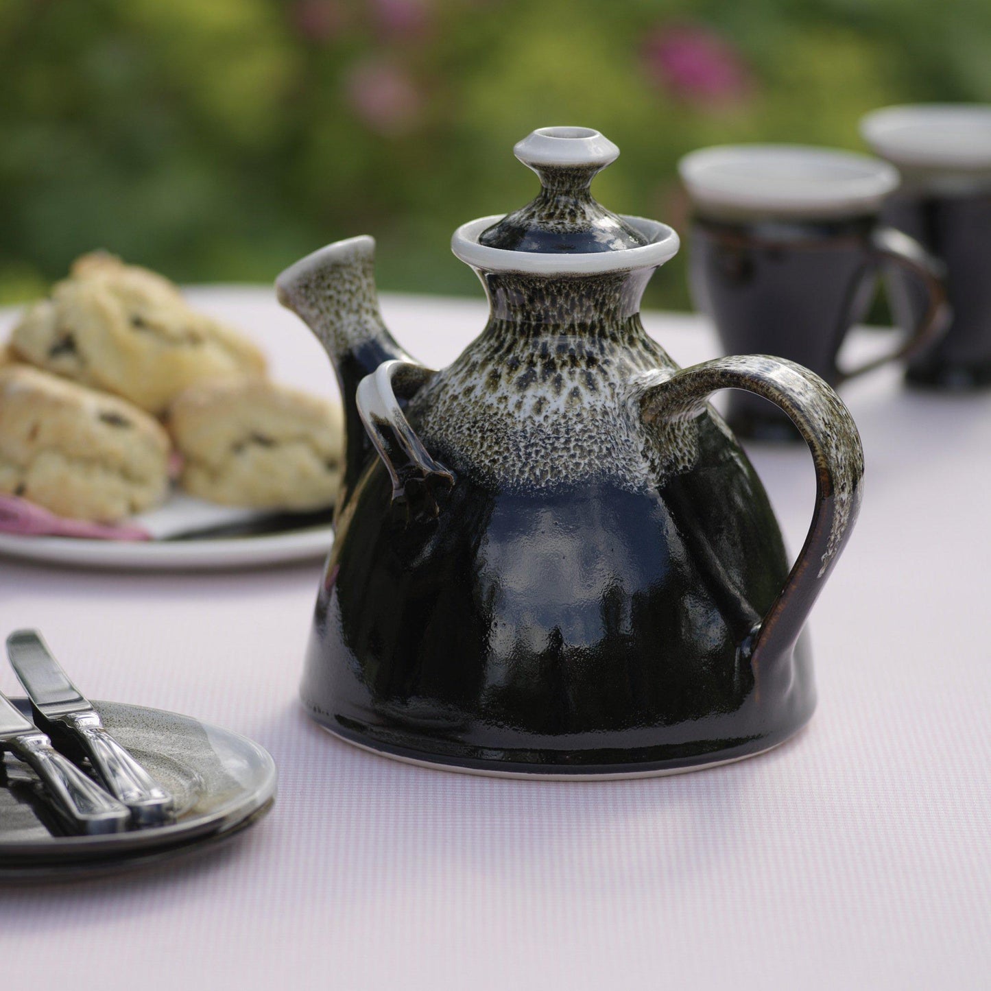 Large Tea Pot (117E), Louis Mulcahy Pottery