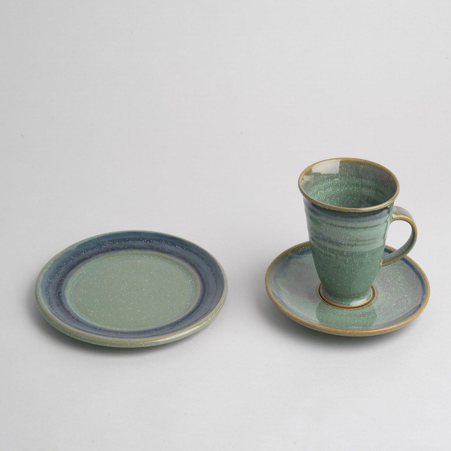 Tea Place Setting (1152, 125E) - Tea Cup, Saucer and Side Plate, Louis Mulcahy Pottery